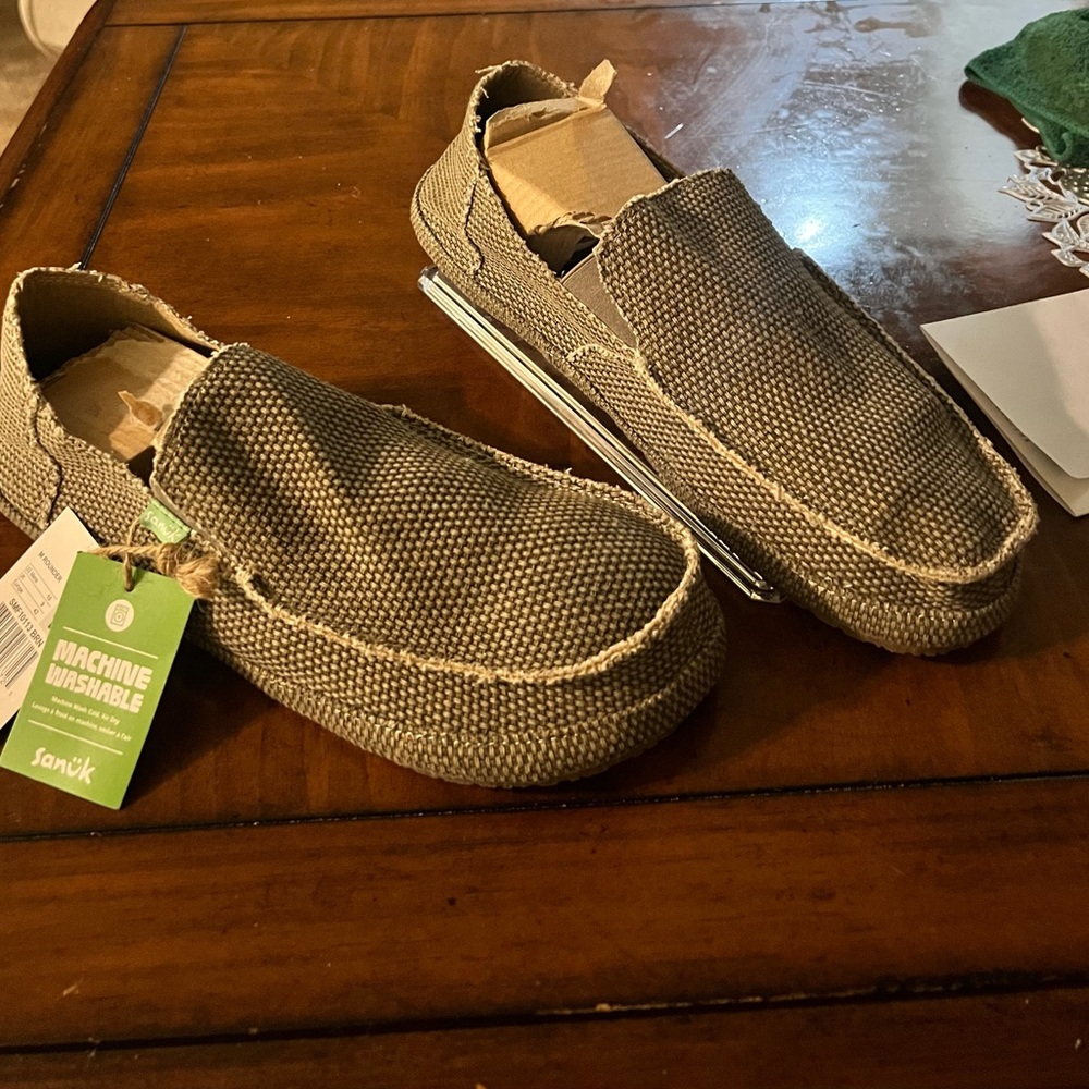 Sanuk Tan sidewalk surfers